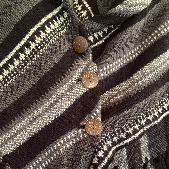 Women's Cold Weather Button Up Knit Poncho with Fringe - Picture 6 of 8